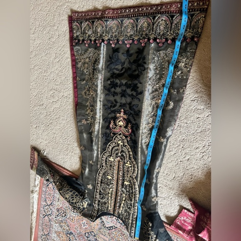 Beautiful brand new Pakistani/Indian dress. - Picture 10 of 13